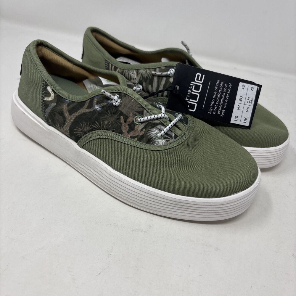 Hey Dude Conway M Desert Green Cactus Print Men’s Size 7 Canvas Shoes NWT